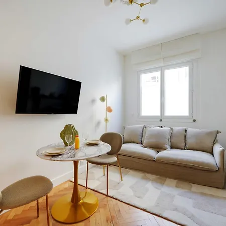 Peaceful Chic - 2p - Parc Monceau Apartment Paris